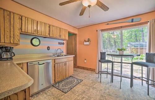 Charming Houghton Lake Cottage with Backyard! - Photo 11