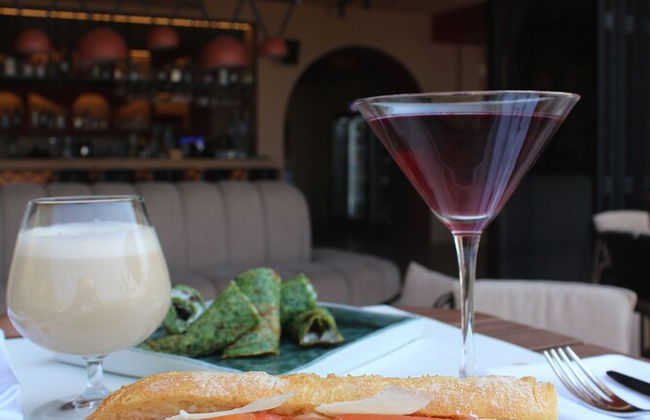 AZAR LUXURY SUITES - Photo 75