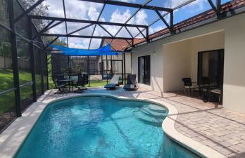 Cheerful 4bed 3bath with pool home near Disney - Foto 31
