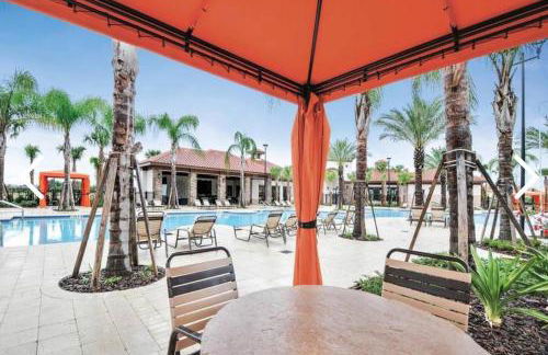 Marvelous Villa, South facing pool and hot tub, themed bedrooms near Disney - Foto 21