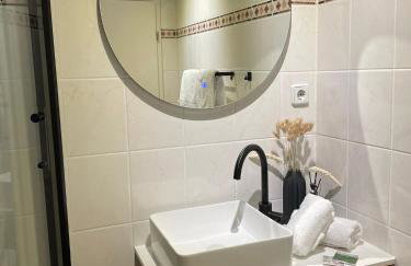 Schicke & zentrale Altbauwohnung - Photo 37