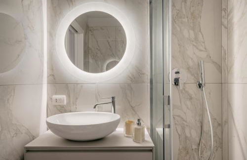 Deluxe Central Apartment - Photo 6