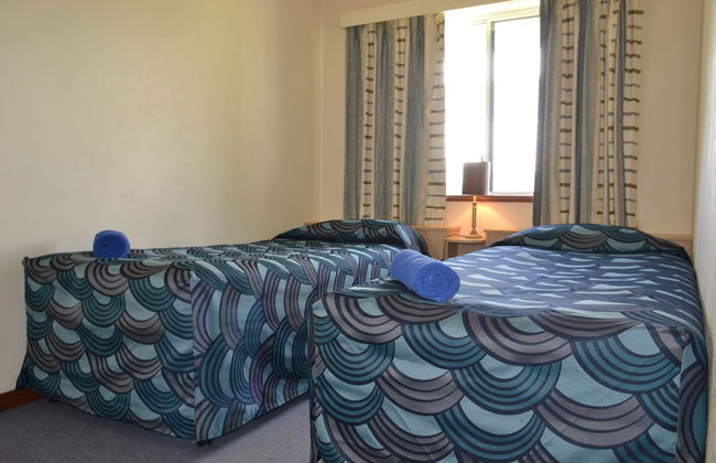 Dolphin Lodge - Photo 18