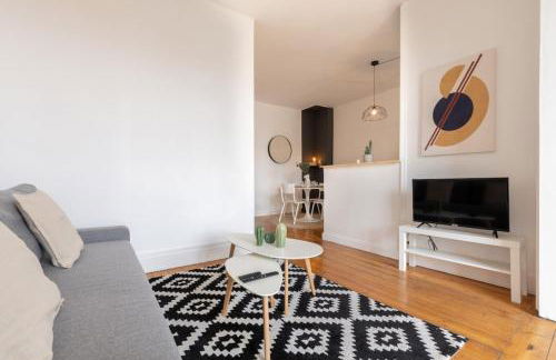 La Madeleine-Beautiful bright two bedroom apart - Foto 2