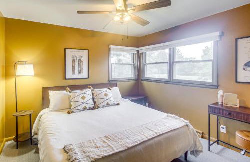 Updated Plymouth Home about 5 Mi to Road America! - Foto 21