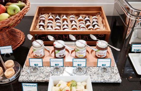 Living Hotel am Olympiapark - Photo 7