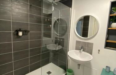 T3 atypique au rez de chaussée - Foto 2