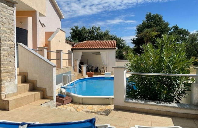 Appealing Apartment With Garden - Foto 14