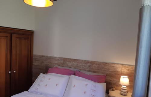 Vue panoramique sur le château,montagne et grottes - Foto 10