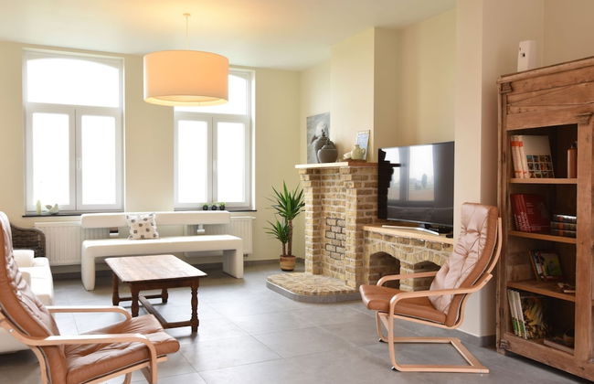 Spacious Holiday Home With Pond in Poperinge - Photo 34