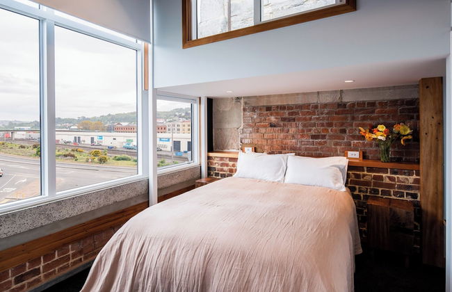 The Thomas Gregg Apartments - Photo 6