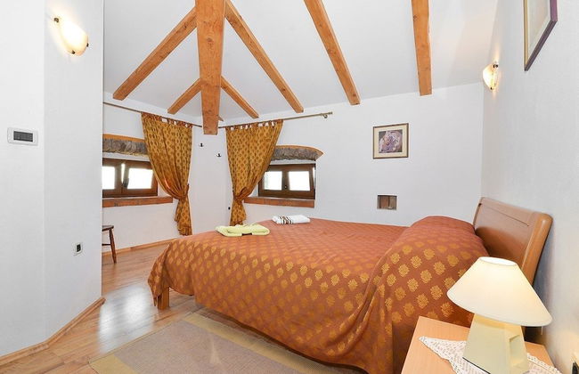 Bella Vista Apartments - Photo 7