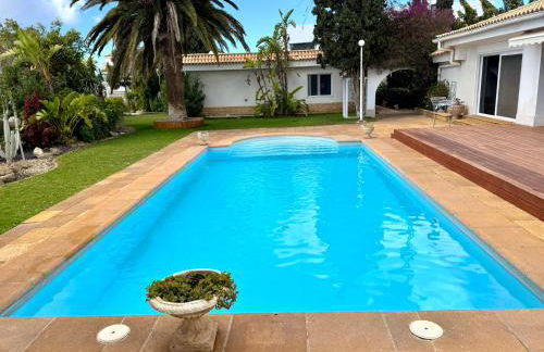 Casa Lilo, en jardin grande, con una gran piscina y barbacoa - Foto 33