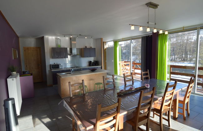 Lovely Modern Cottage With Sauna, Bubble Baths and Even a Beach on the River - Photo 20