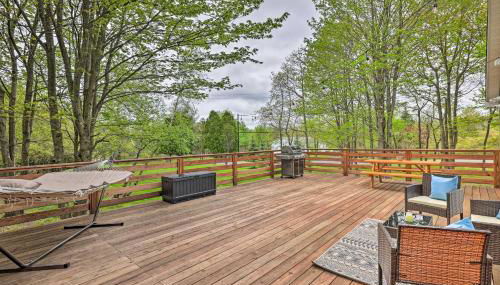 Near Lakes and Resorts Pet-Friendly Long Pond Abode - Foto 2