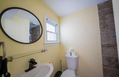 7BR 7BA Big House 1 block from Tropicana and Beach - Foto 21