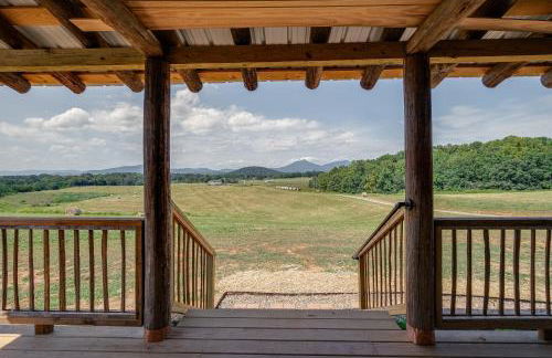 Bedford Cabin with Porch, 5 Mi to Historic District! - Foto 20