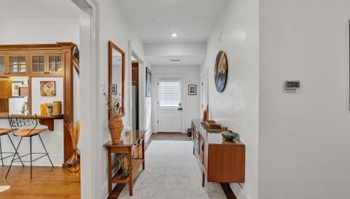 Moore on Main - Foto 3