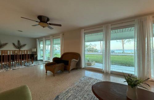 Pool home on the Bay, large private yard near AMI - Foto 37