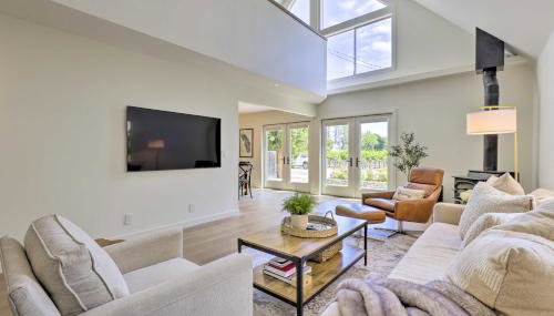 Luxe Wine Country Getaway with Vineyard Views - Foto 3