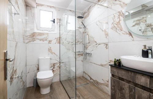 Fratelli Villa, with Heated Pool & Spa Whirlpool, By ThinkVilla - Foto 21