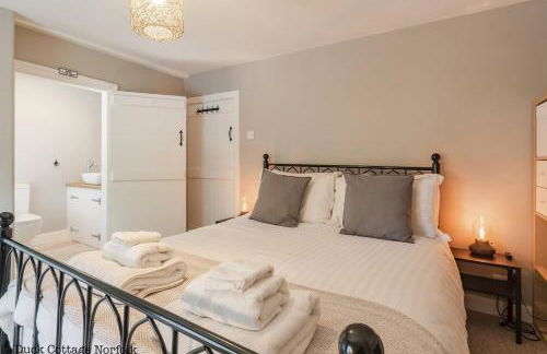 Duck Cottage - Grade II Listed cottage, village location, nr Holt - Foto 21