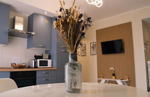 Green and Blue Apartment - Metro C, Free Parking and Wifi - Foto 27