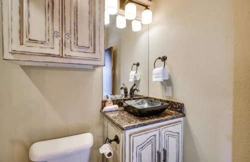 Spacious Edmond Vacation Rental with Hot Tub! - Foto 23