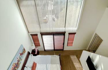 *WEHO/Beverly Hills* Luxury 2BD/2.5BA + Balconies - Photo 22