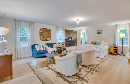 Idyllic Cave Spring Studio with Patio and Fire Pit! - Foto 5