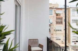 FLORIT FLATS - Chic and Central in a lively but quiet area All walking distance - Photo 55