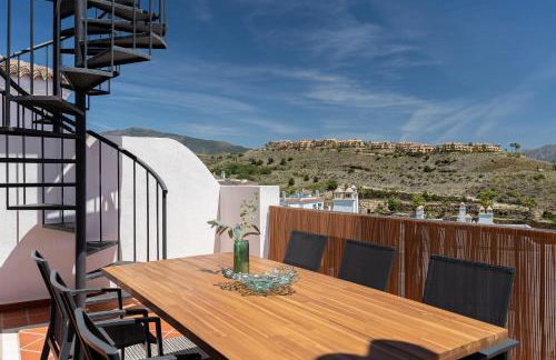 Sea View Penthouse - Magical Resort in the Heart of the Golf Paradise - Paraíso Pueblo, Benahavís - Photo 26