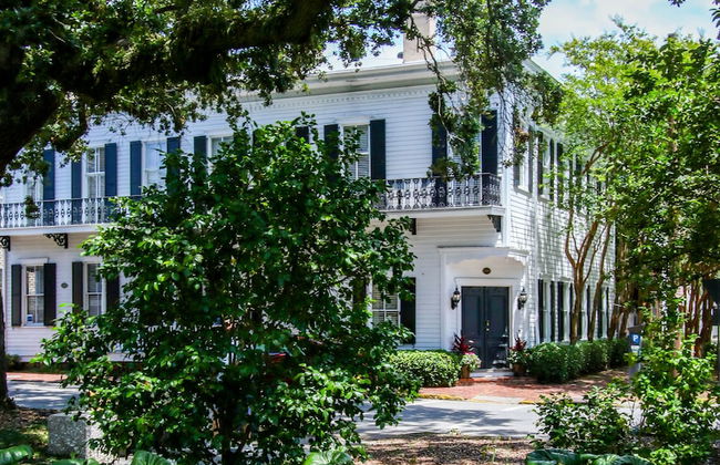 The Irish Bar near Bay Historic Savannah - Photo 65