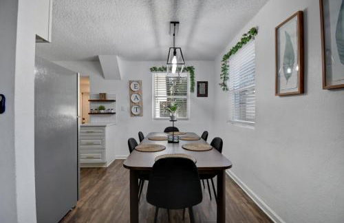 Downtown Jacksonville Retreat | Pet-Friendly with Hot Tub & Backyard Oasis - Foto 12