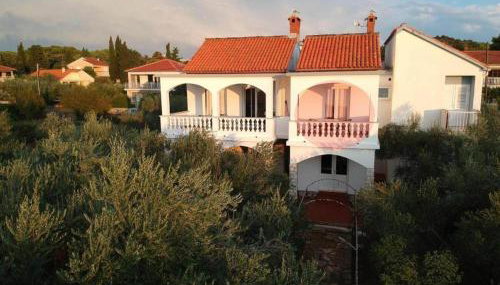 Family House Rebeka - Foto 4, Garden view