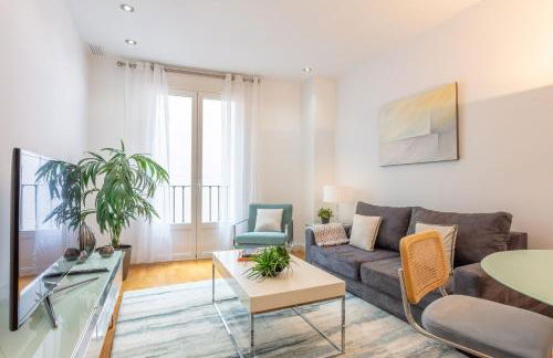 Perfect 4-Person Apartment in the Heart of Madrid Near Plaza Mayor I - Foto 1