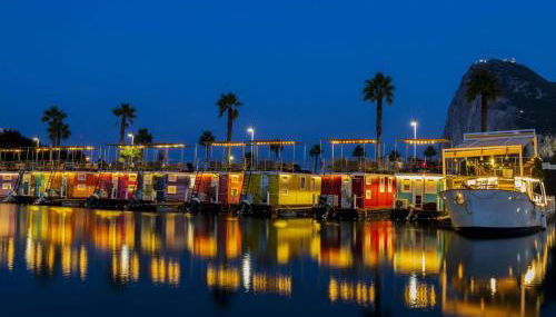 Boat Haus - Casas Flotantes frente a Gibraltar - Foto 5