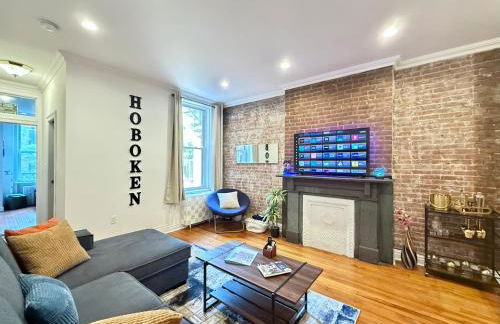 Large Home - Great Location - 15 Minutes to NYC - Foto 10