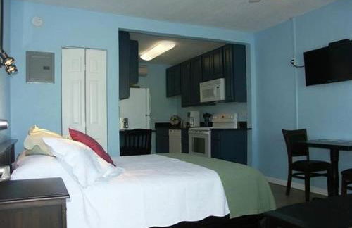 Flagler Beach Motel and Vacation Rentals - Photo 29