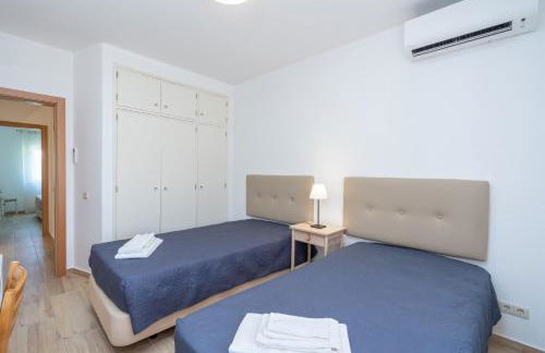 Renovated Algarve Apartments with Pool - Foto 54