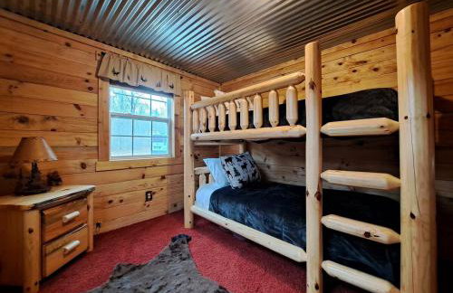 Hocking Hills Cabin, Hot Tub, Private Pond - Foto 24