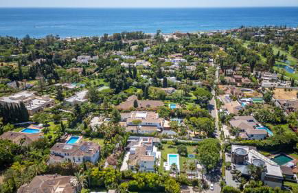 Stunning 6-Bedroom Villa in Guadalmina Baja - Foto 12