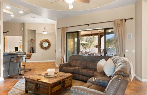 The Debonair Derby by PaseoHomesAZ with Heated Pool - Foto 24