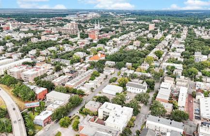 Walkable Historic District Stay 2 Units Sleeps 14 The Juliette by AvantStay - Foto 36