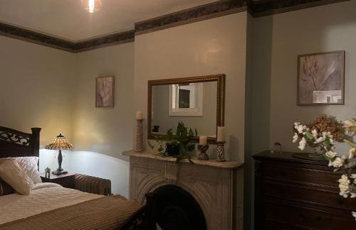 1 Br Private Victorian Apt in convenient City location on half acre sleeps 4 - Foto 24