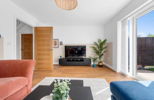 NEW Wincham Brook 3BR Home - Long Stays Welcome - Photo 4