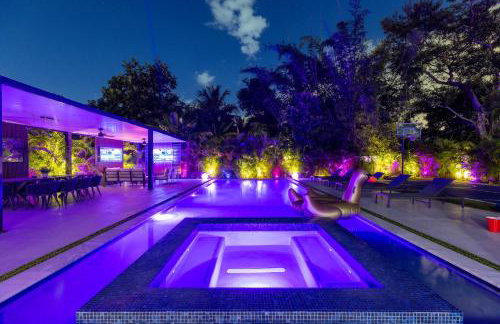 Luxury Villa Solara w Heated Pool Hot Tub BBQ - Foto 53