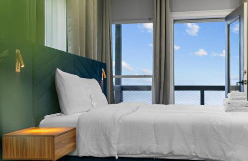 Waterfront Home with Views - Hot Tub & Movie Theatre - Foto 4