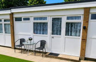 Belle Aire Beach Retreat at Hemsby with FREE WIFI Bed linen included Freely tvs in bedrooms and FREE onsite entertainment - Foto 11