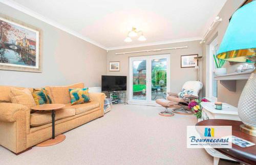 TAYLOR DRIVE by BOURNECOAST - A Lovely Countryside Family Home with a Garden and Parking - HB1522 - Foto 3